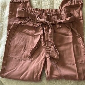 Abercrombie  Pink Tie-Waist jogger  Pants